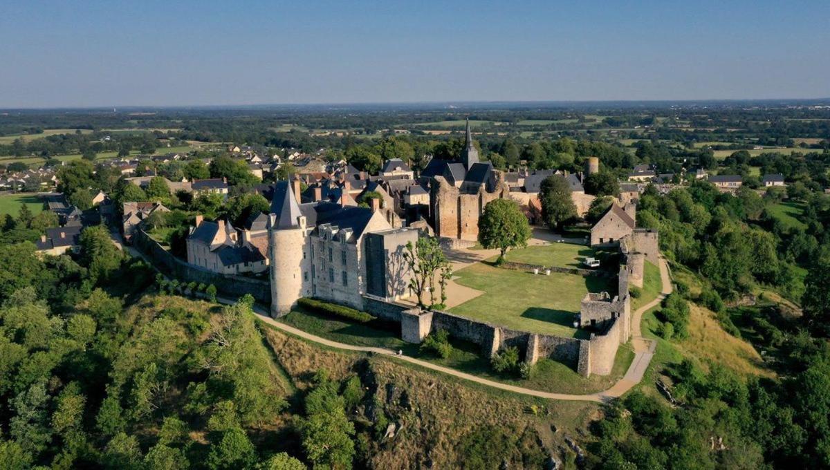 L'Atypique Hyper Centre Wifi Et Netflix Gratuit Appartement Mayenne Buitenkant foto