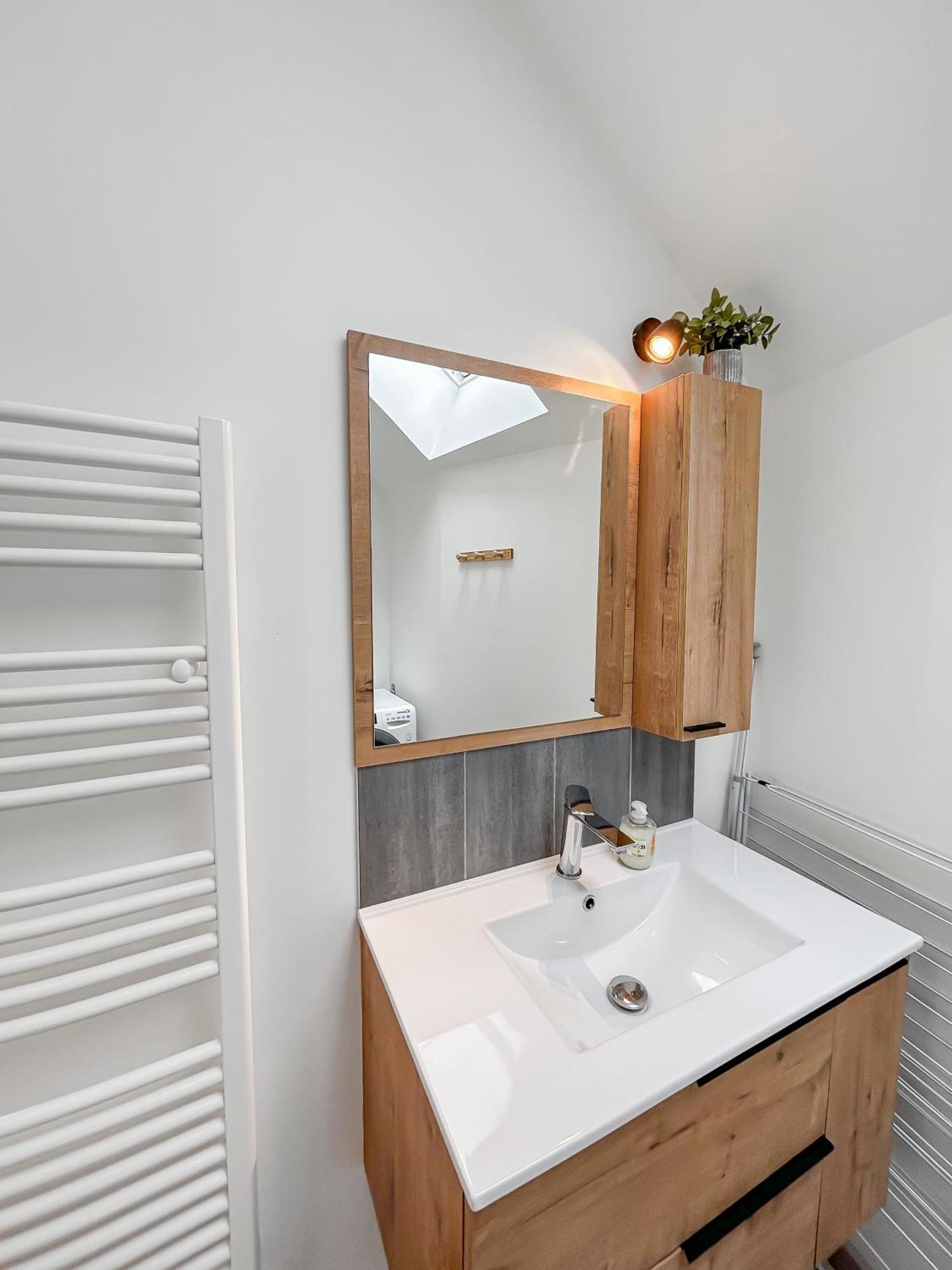 L'Atypique Hyper Centre Wifi Et Netflix Gratuit Appartement Mayenne Buitenkant foto