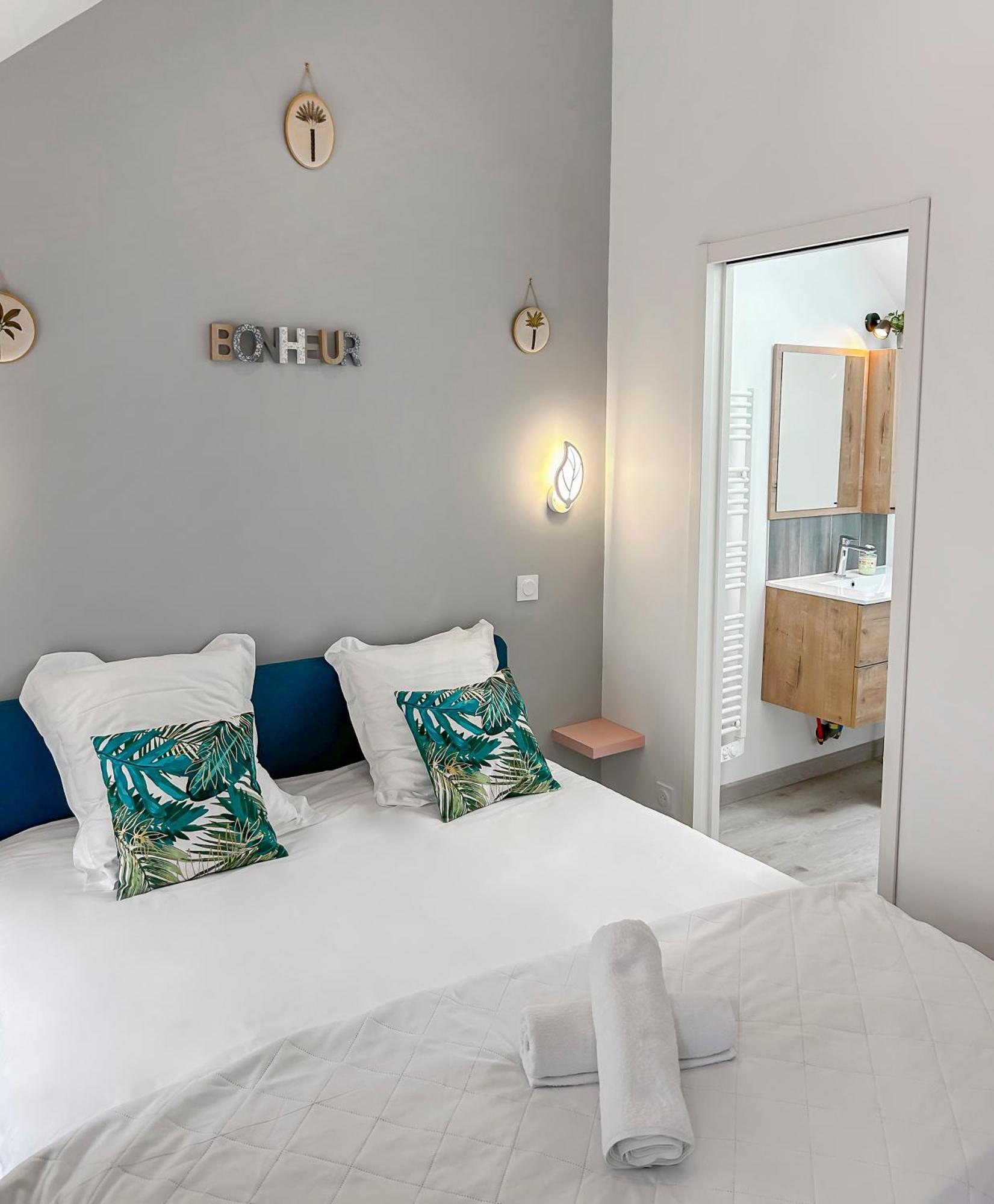 L'Atypique Hyper Centre Wifi Et Netflix Gratuit Appartement Mayenne Buitenkant foto